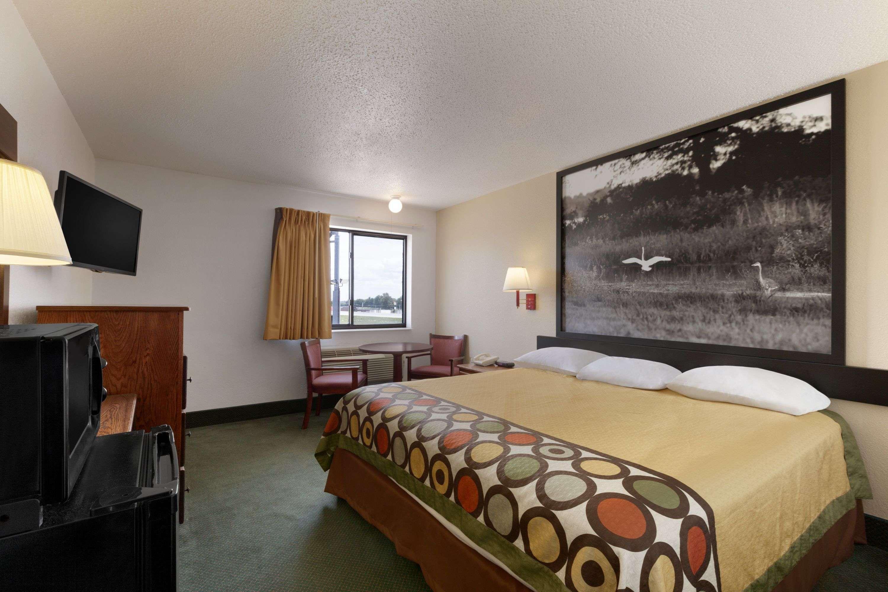 Super 8 By Wyndham Bowling Green Экстерьер фото