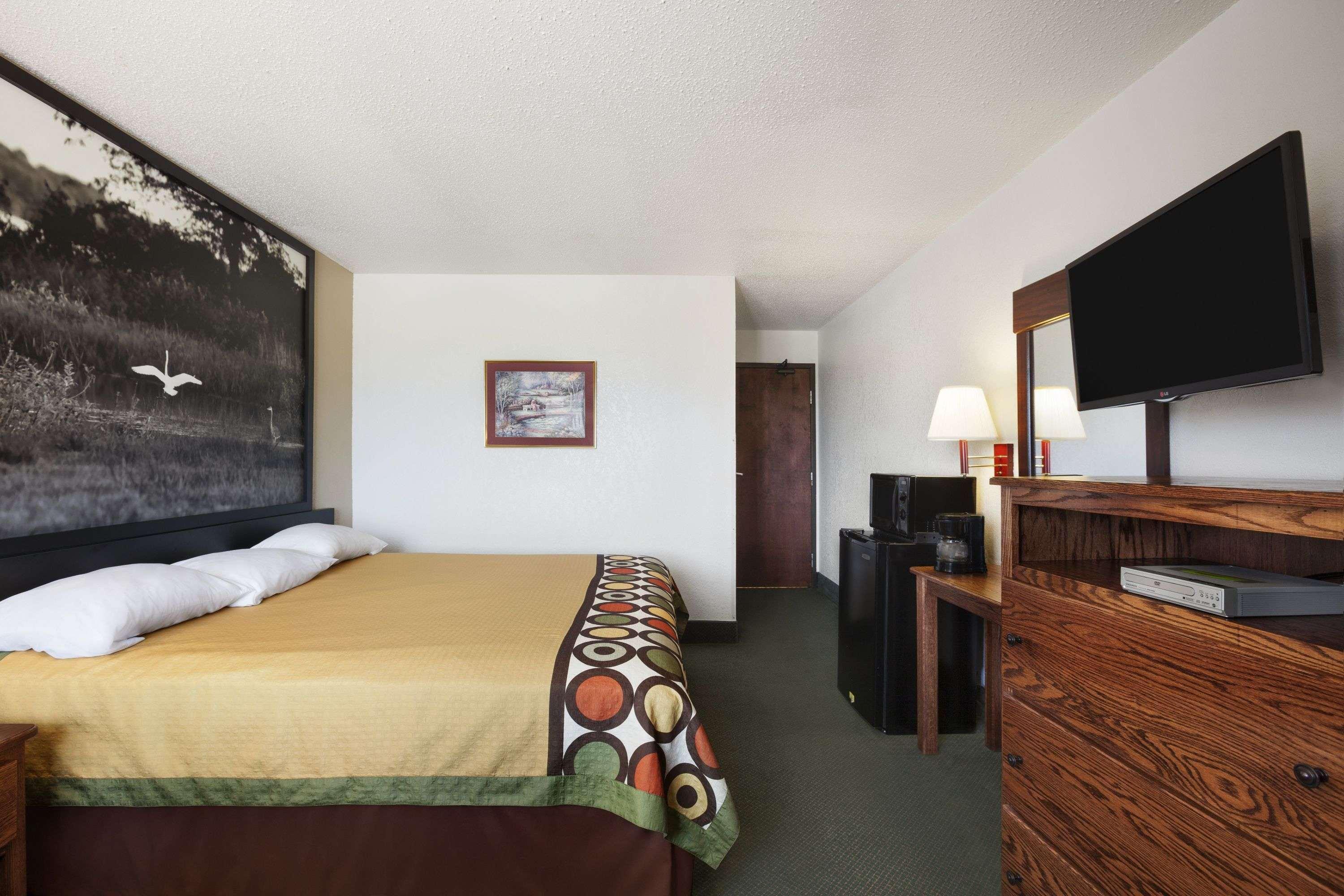 Super 8 By Wyndham Bowling Green Экстерьер фото