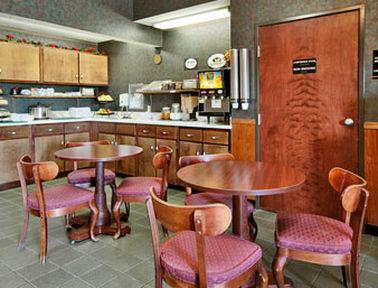 Super 8 By Wyndham Bowling Green Ресторан фото