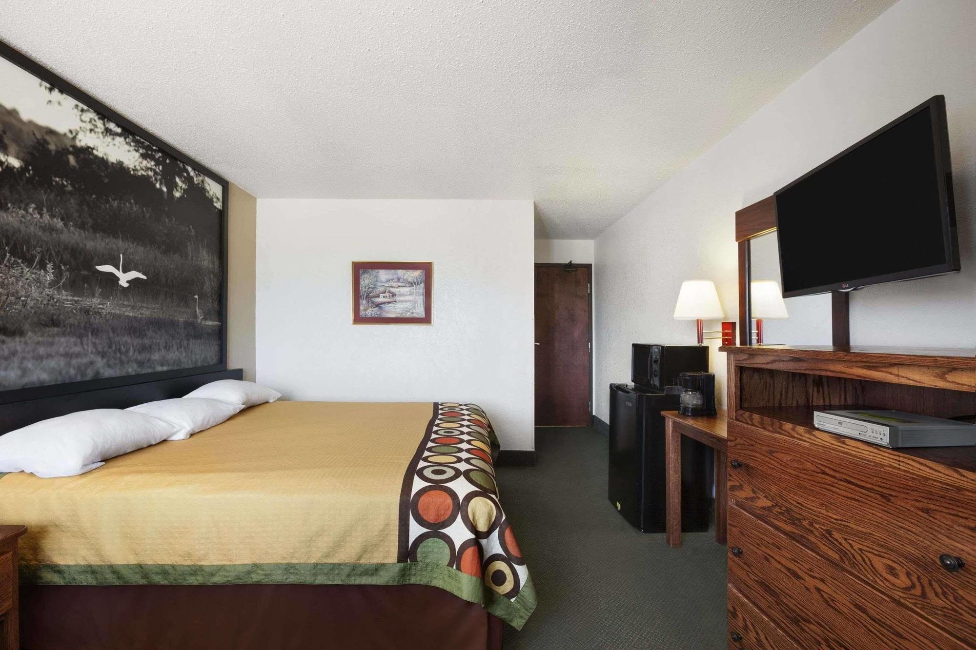 Super 8 By Wyndham Bowling Green Экстерьер фото